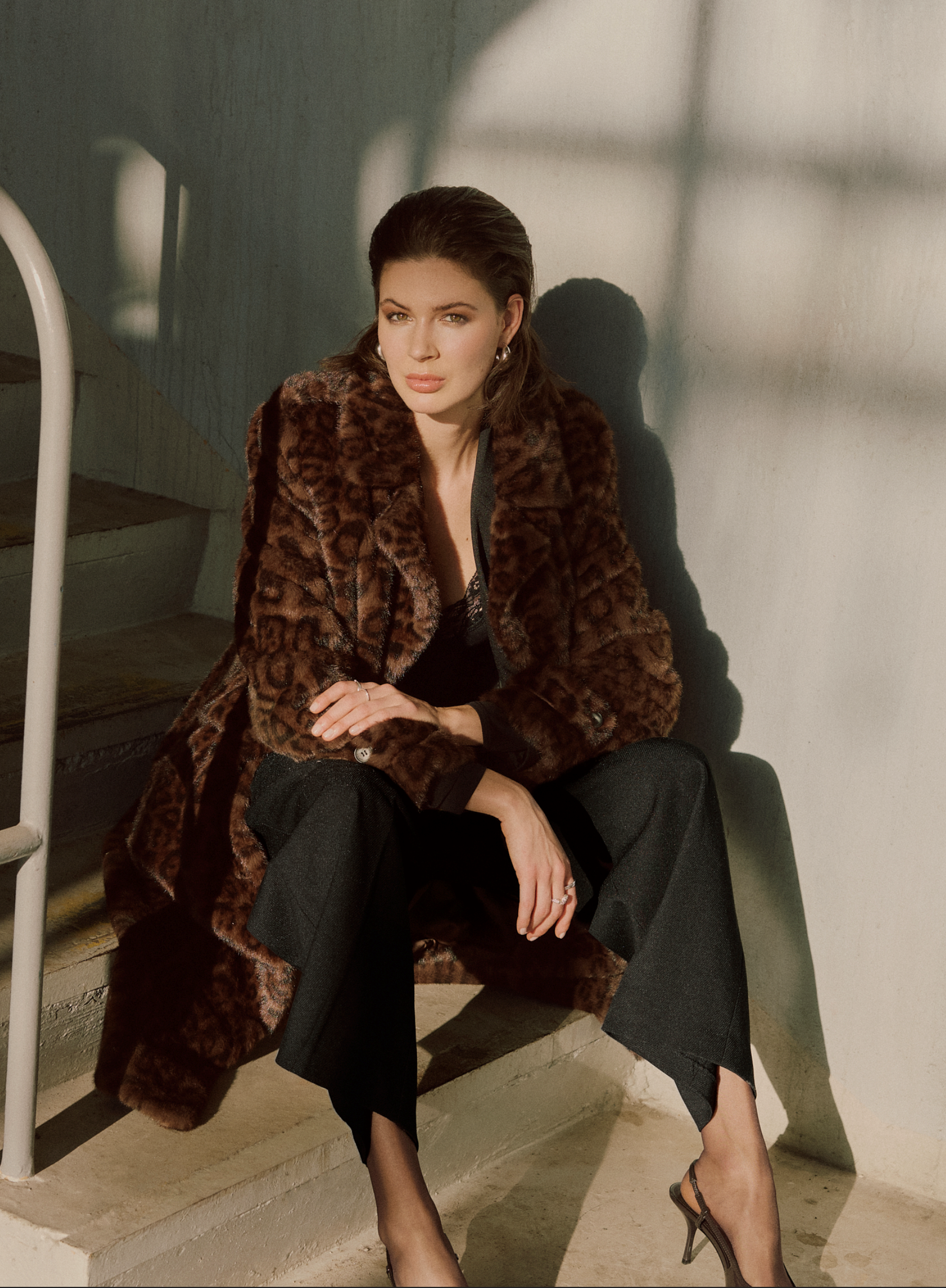 Eine braunche Kunstfell Jacke von dem schwedischen Label Rockandblue.