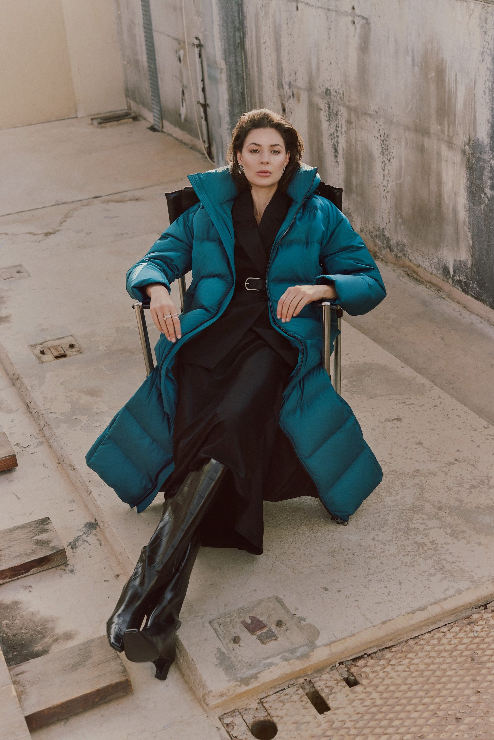 petrolfarbene Dauenjacke von dem schwedischen Jackenhersteller Rockandblue